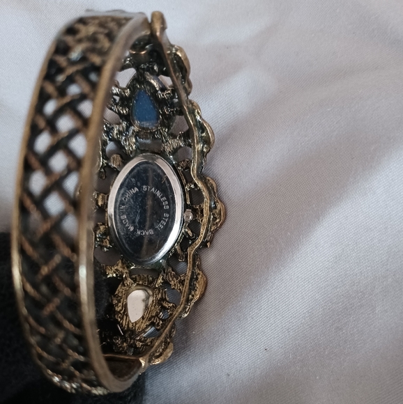 Victorian Era Type design brass colored bangle watch timepiece red brown stones - Picture 9 of 9